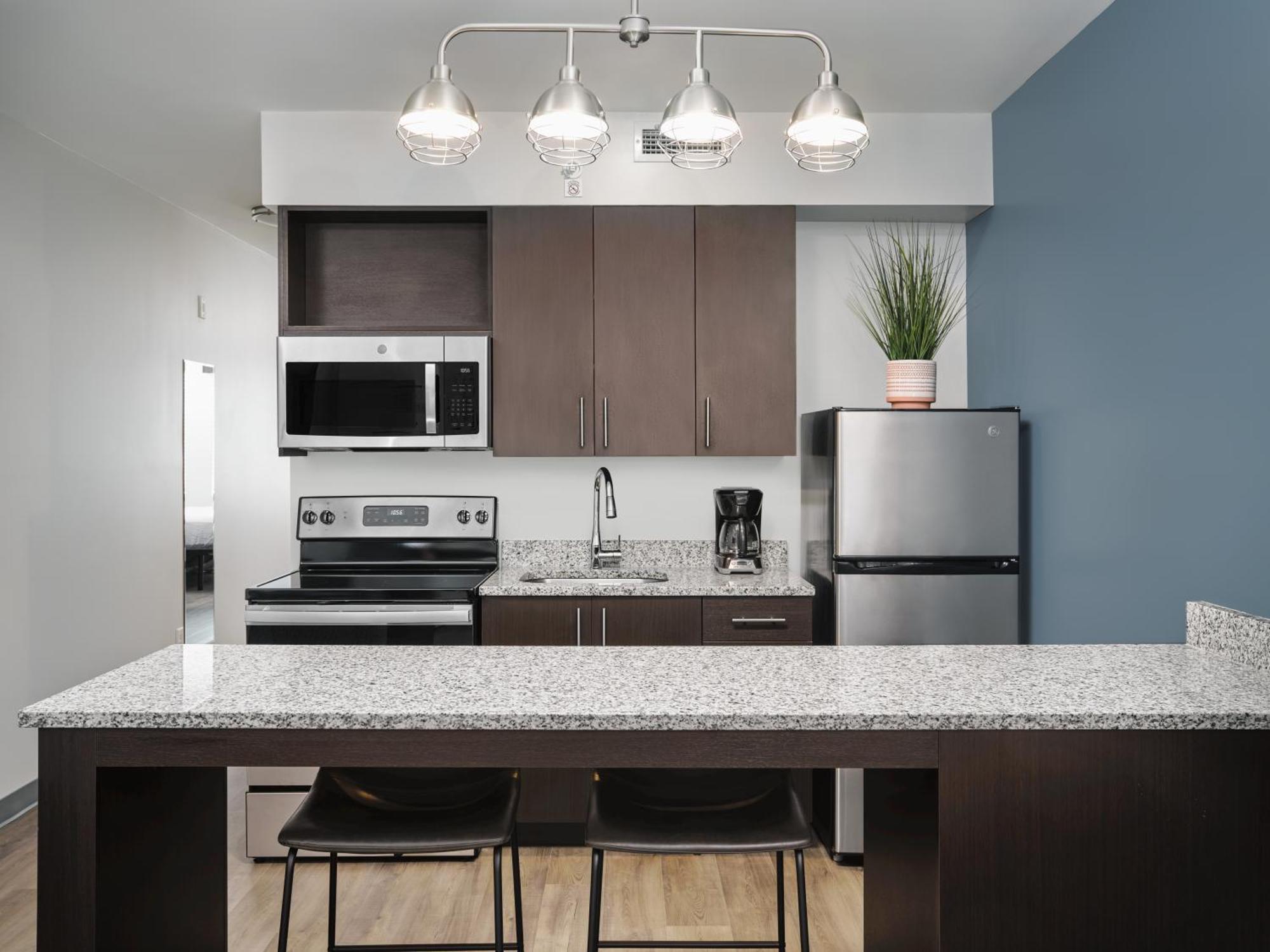 Stayapt Suites College Station 브라이언 외부 사진